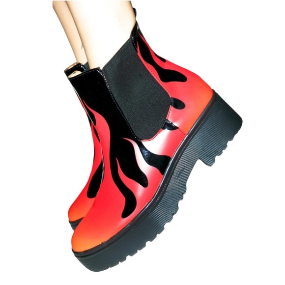 Iron Fist Fire Flame Red and Black Grunge Harajuku Boots Size 5 - Picture 2 of 16